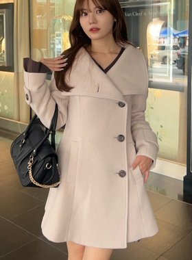 日单贵牌冬季新款时尚洋气大翻领斜扣中长款羊毛呢大衣外套31987