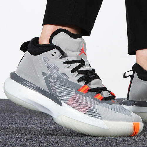 Nike耐克Zion1篮球运动鞋