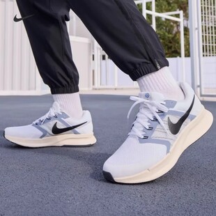 Swift Run 男子休闲健身透气运动跑鞋 105 经典 DR2695 跑步鞋