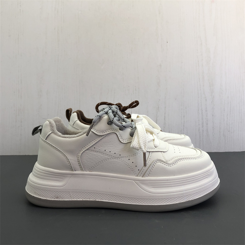 工厂断码女鞋冬季新款小白鞋日常休闲舒适百搭圆头系带保暖女棉鞋