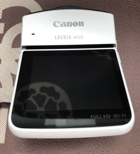 CANON旅游摄像机WIFI屏