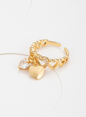 新品爱心锆石戒指轻奢时尚感