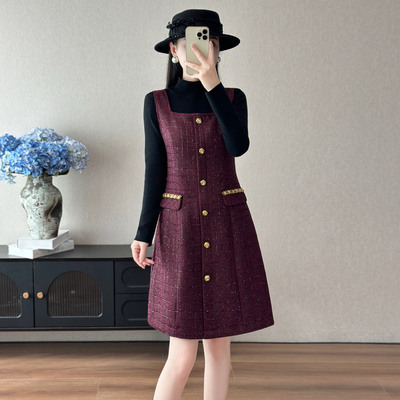 复古格子方领外搭漂亮连衣裙