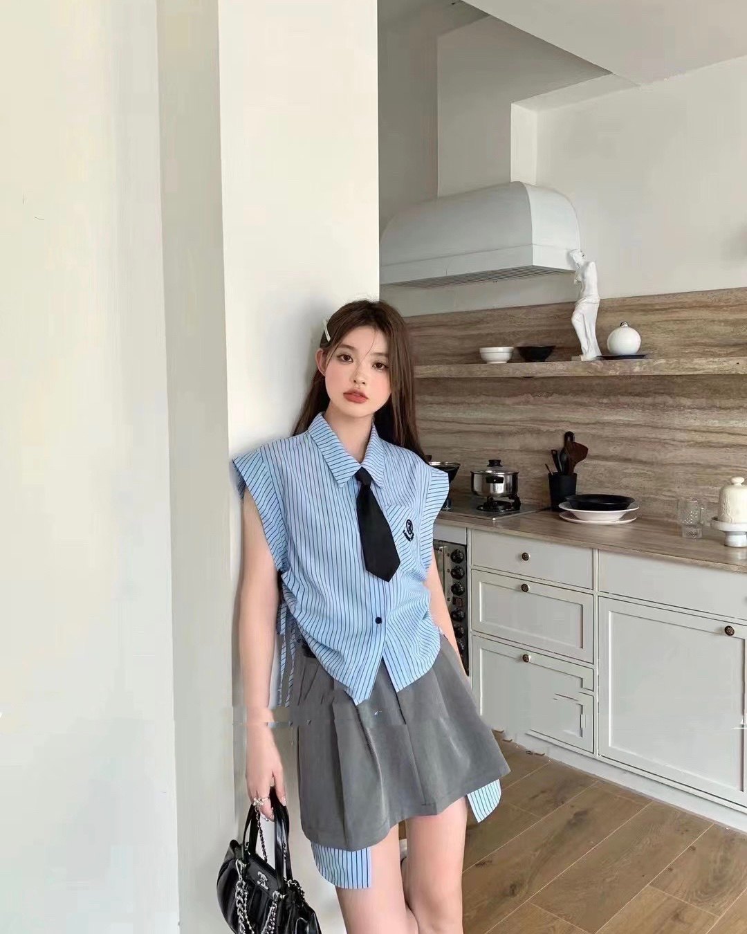 学院风复古刺绣设计感小众短袖衬衫两件套百褶半身裙子时尚套装女
