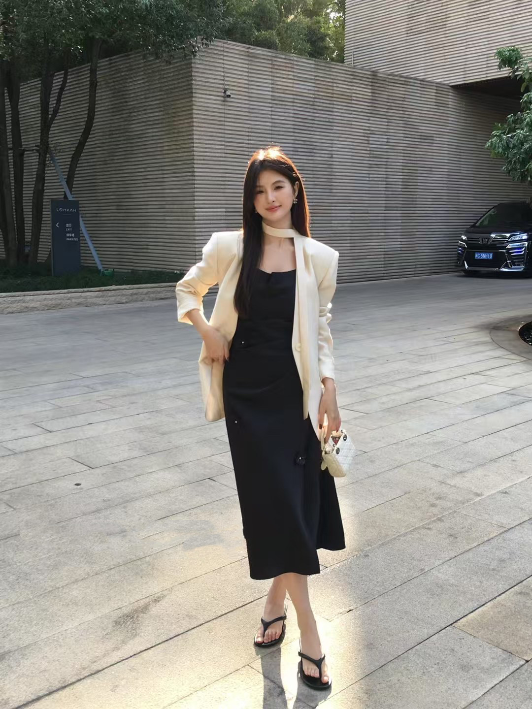 法式荡领吊带醋酸段面连衣裙开叉小心机修身显瘦礼服优雅性感长裙