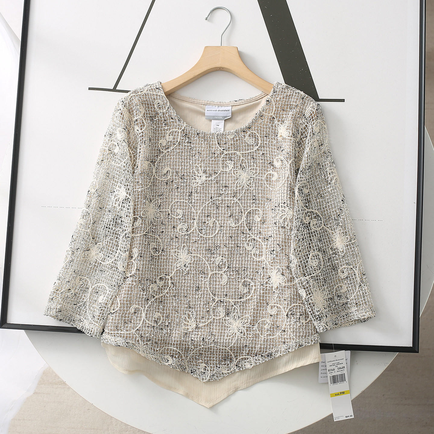 走老美单~法式高级感镂空钩花上衣 女长袖七分袖圆领透视蕾丝小衫