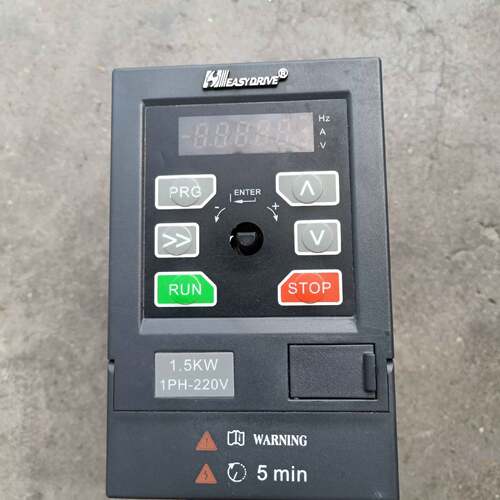 可维修易驱CT20-2S0015C 变频器，功能正常，实物如议价