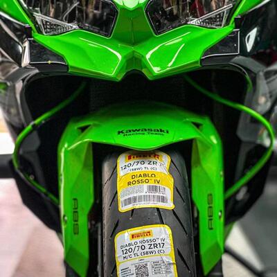 改装川崎ZX4R毛毛虫刹车油管