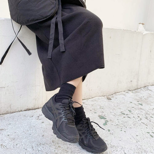 ASICS亚瑟士黑武士JOG100T跑步鞋