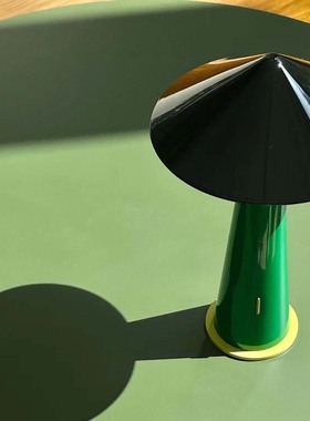 Tipsy小斗笠灯氛围台灯轻奢高级卧室床头灯蘑菇灯可充电新家礼物