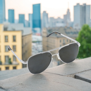 以勒2003金属架焊接眼镜电焊炉前焊工炼钢蓝色玻璃镜片防护时尚镜