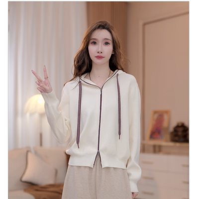 【秋日】马克华菲女装秋季连帽休闲简约百搭针织衫 F53004A594jcc