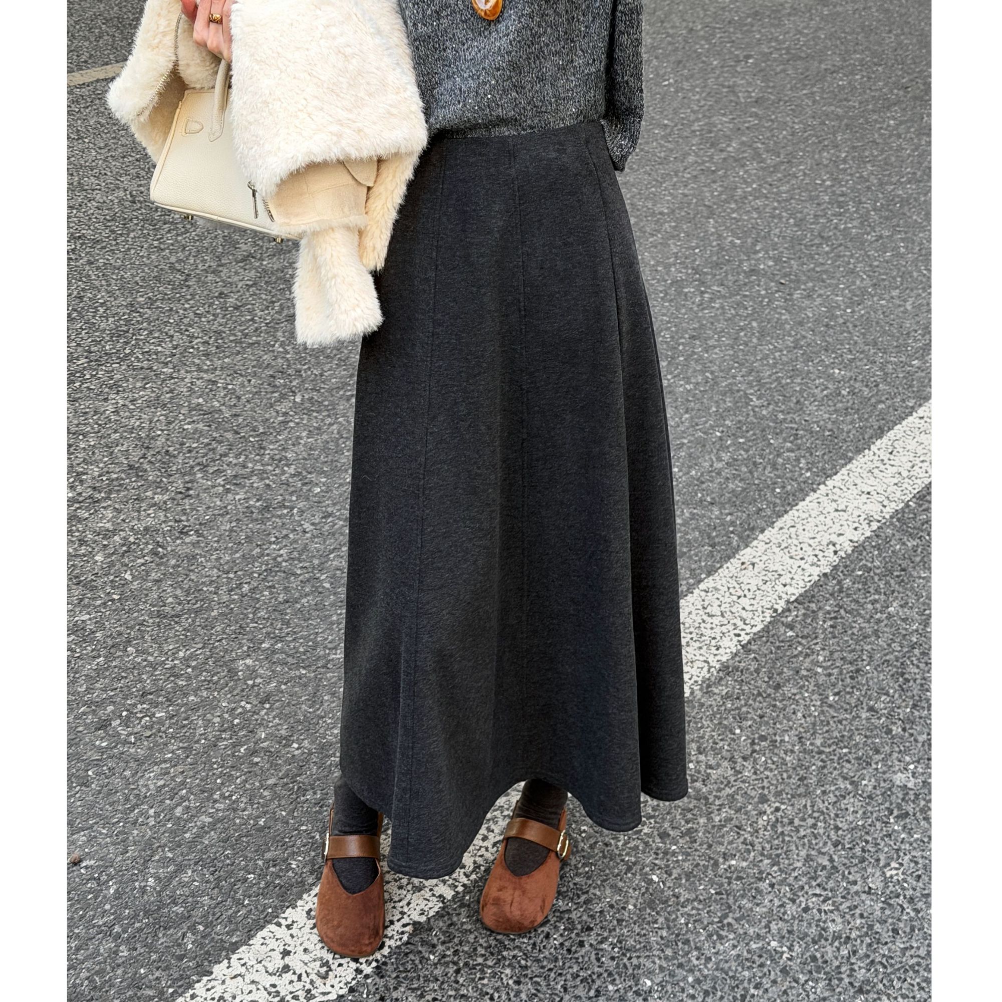 【新款上新】马克华菲女装百搭秋冬季休闲气质半身裙FW25H709jcc