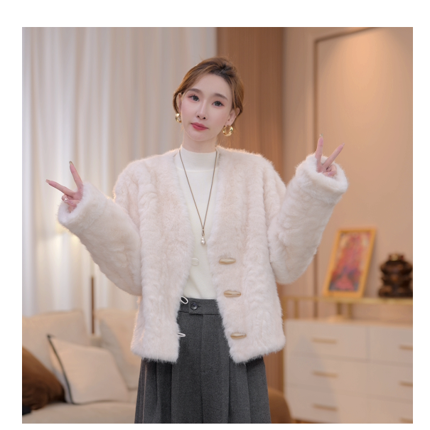 【新款上新】马克华菲新款外套毛毛冬款外穿轻奢风jcc