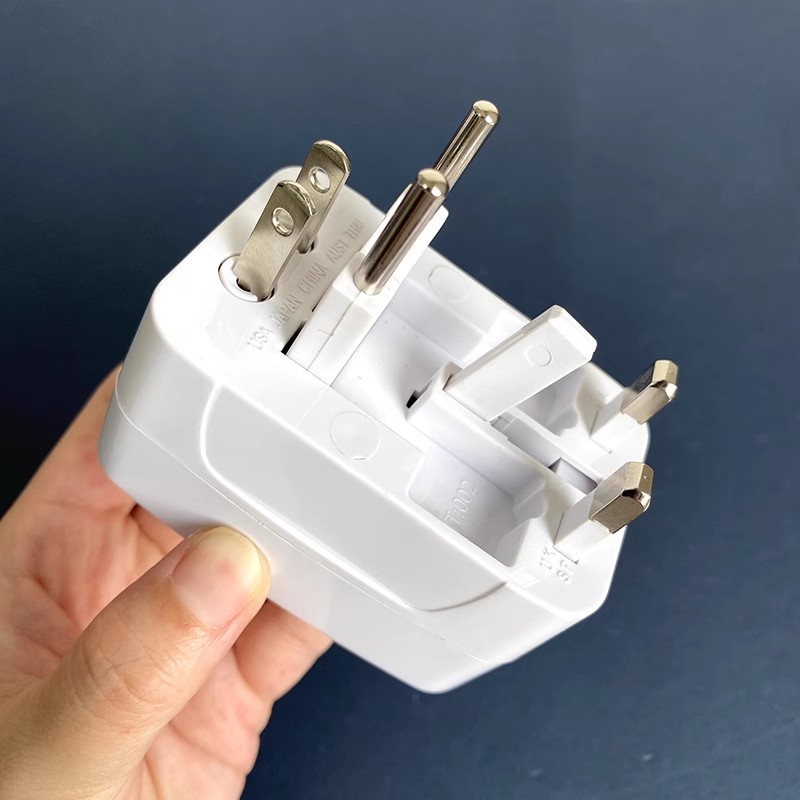 全球通用旅行转换插座