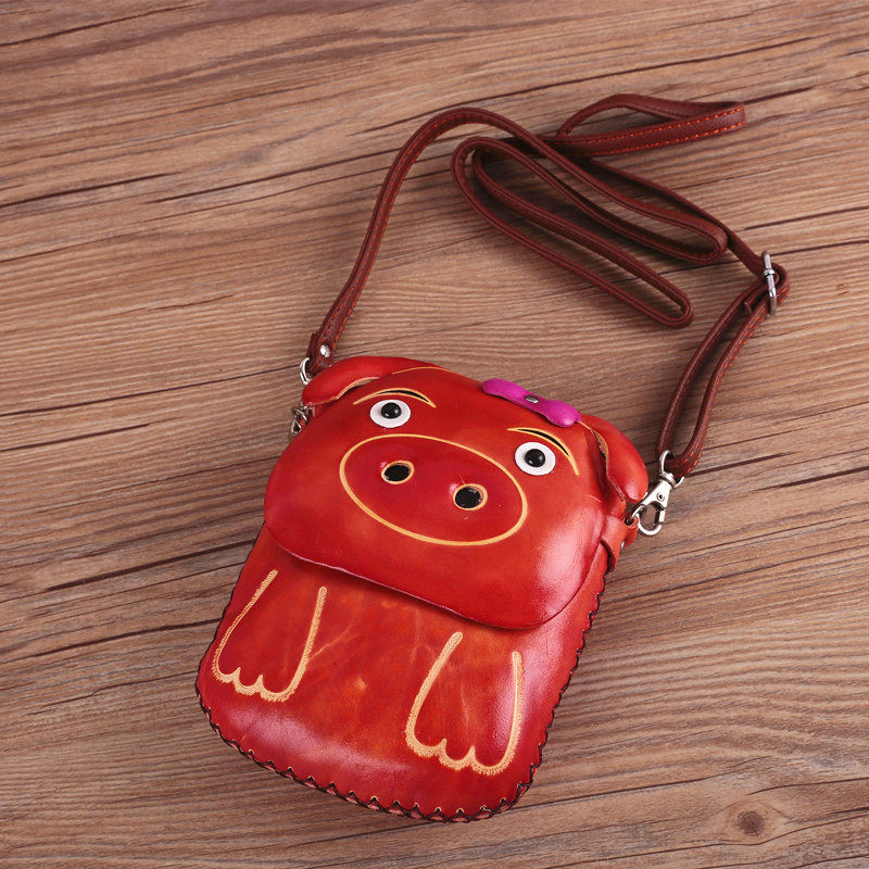 手工新品单肩包女生斜跨包小包真皮牛皮可爱猪卡通包钥匙猪年大吉