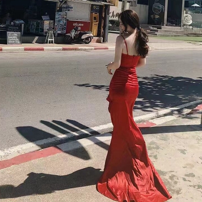 闽媳设计师款海边度假连衣裙超仙露背沙滩裙红色露背拖尾礼服裙女