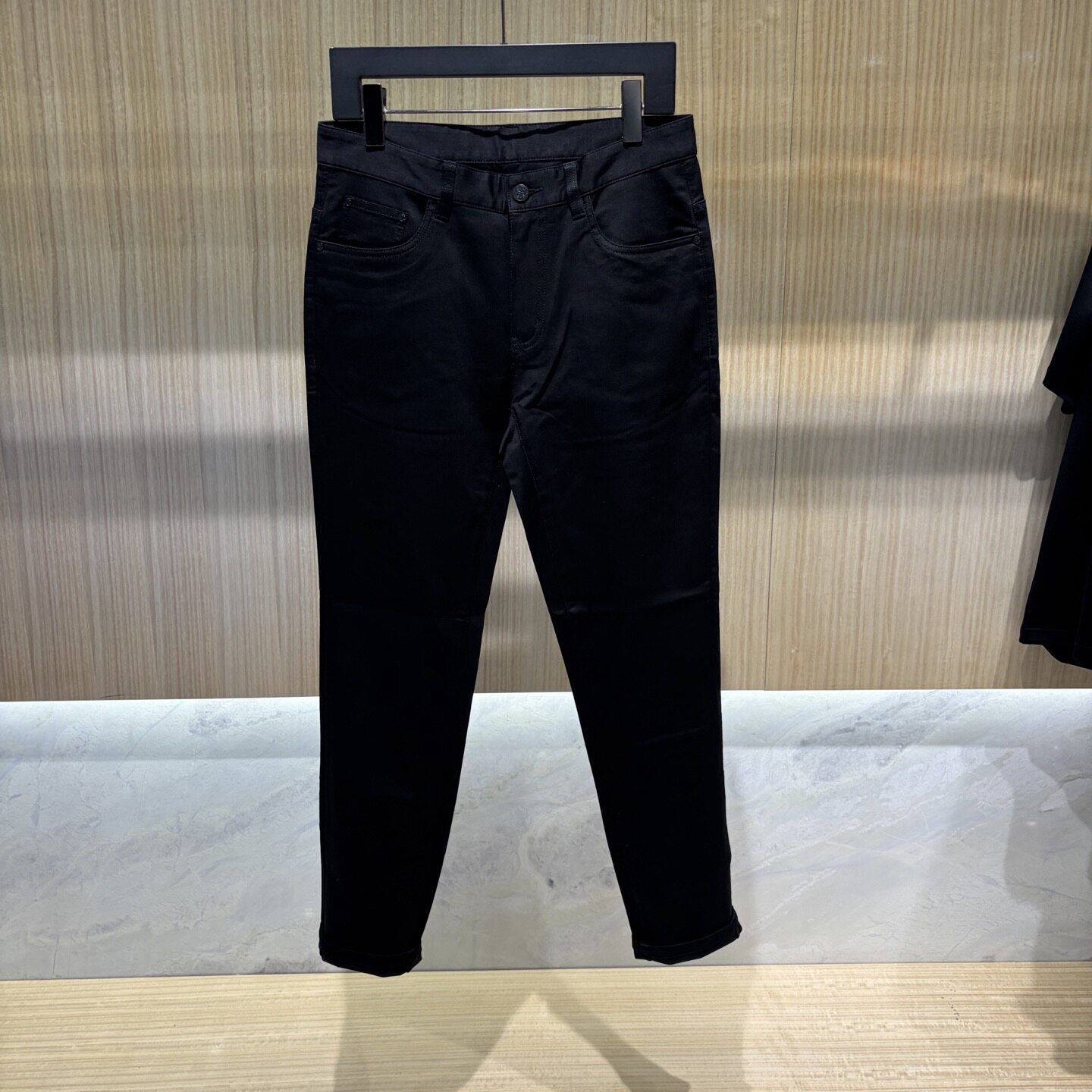 CNC 26春夏新款后兜logo字母立体印花男士黑色牛仔裤193090
