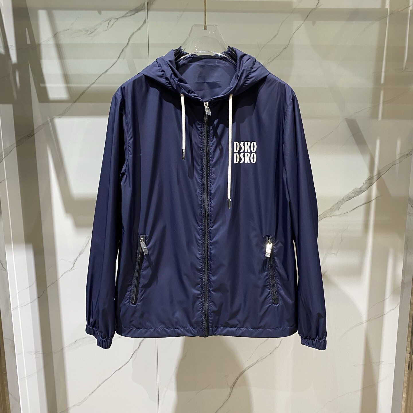 特惠DOSERMO 春夏款logo字母印花男士连帽夹克外套防晒衣151521