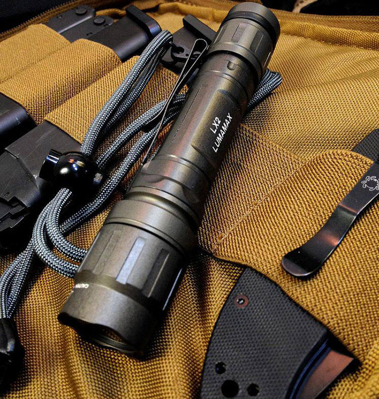美国神火surefire LX2 lumamax 户外求生探险旅游战术手电筒现货