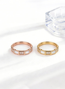 复古轻奢蛇形白贝镶钻钛钢戒指女网红ins高级感时尚个性指环饰品