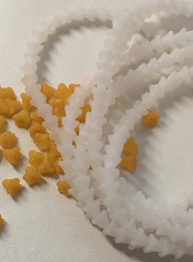 DIY手作耳环材料蛋白色AB闪橙色小喇叭花捷克珠 6mm