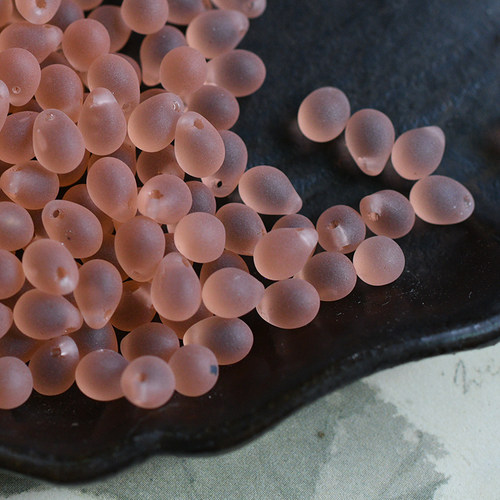 哑光透肉橘粉色水滴捷克珠5x7mm