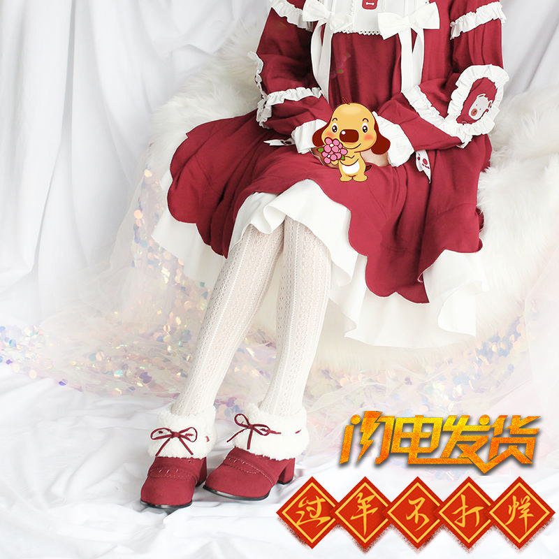 红色靴子冬季新年瘦瘦靴粗跟显瘦中跟百搭可爱马丁靴高跟短靴女