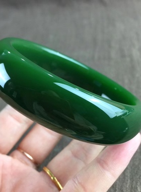 帝王绿手镯旺夫女款新疆和田玉