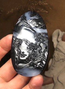 新疆黑白分明籽料