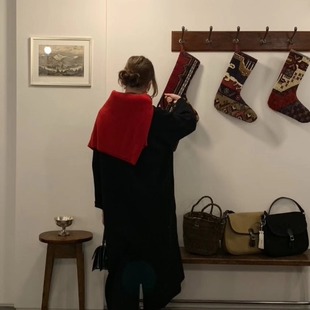 秋冬女士新年红色系列软糯舒适保暖百搭显白羊绒针织衫长袖上衣