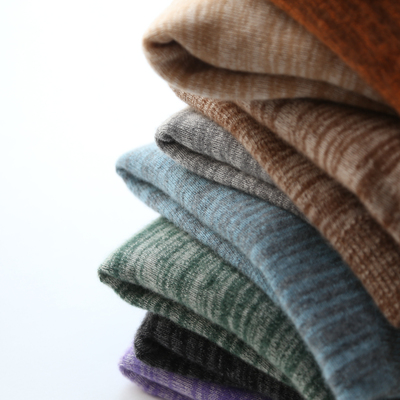 女士半高圆领羊绒衫保暖舒适