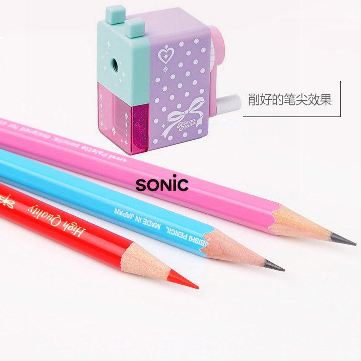 일본의 SONIC 수동식 연필깎이 초등학생용 삼각형 연필깎이 연필 이동 장치는 색연필을 날카롭게 할 수 있습니다
