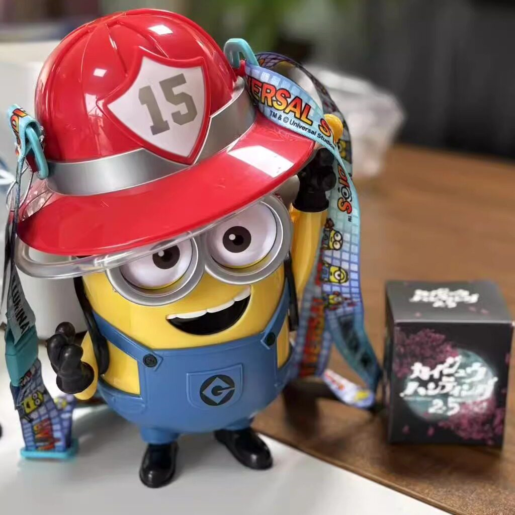 日本环球影城USJ神偷奶爸小黄人消防员Dave手办限定背带款吸管杯