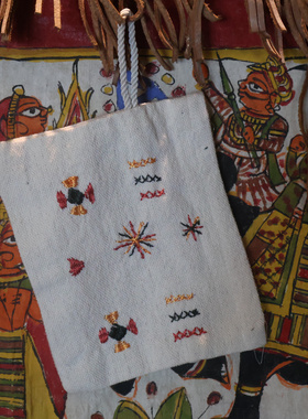 埃及锡瓦siwa旅行带回孤品部落手工刺绣图腾白色棉麻手提包手拿包