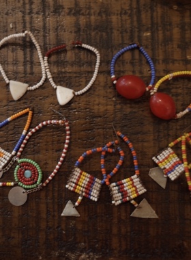 非洲坦桑尼亚旅行带回孤品马赛人部落原版手工串珠彩色耳环