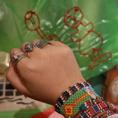 坦桑尼亚旅行带回孤品马赛部落手工编织彩色串珠手链