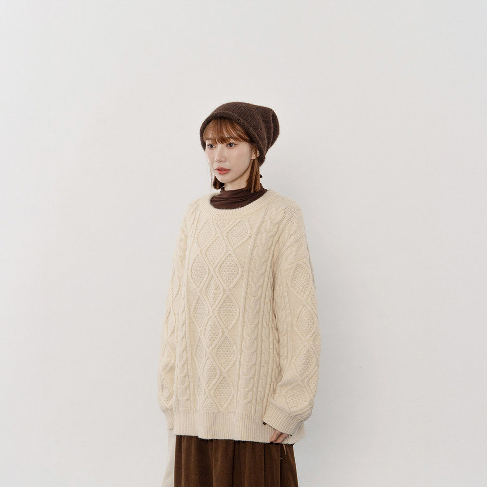 QUEENSHOP 2025秋冬新品女装立体麻花造型宽版针织毛衣