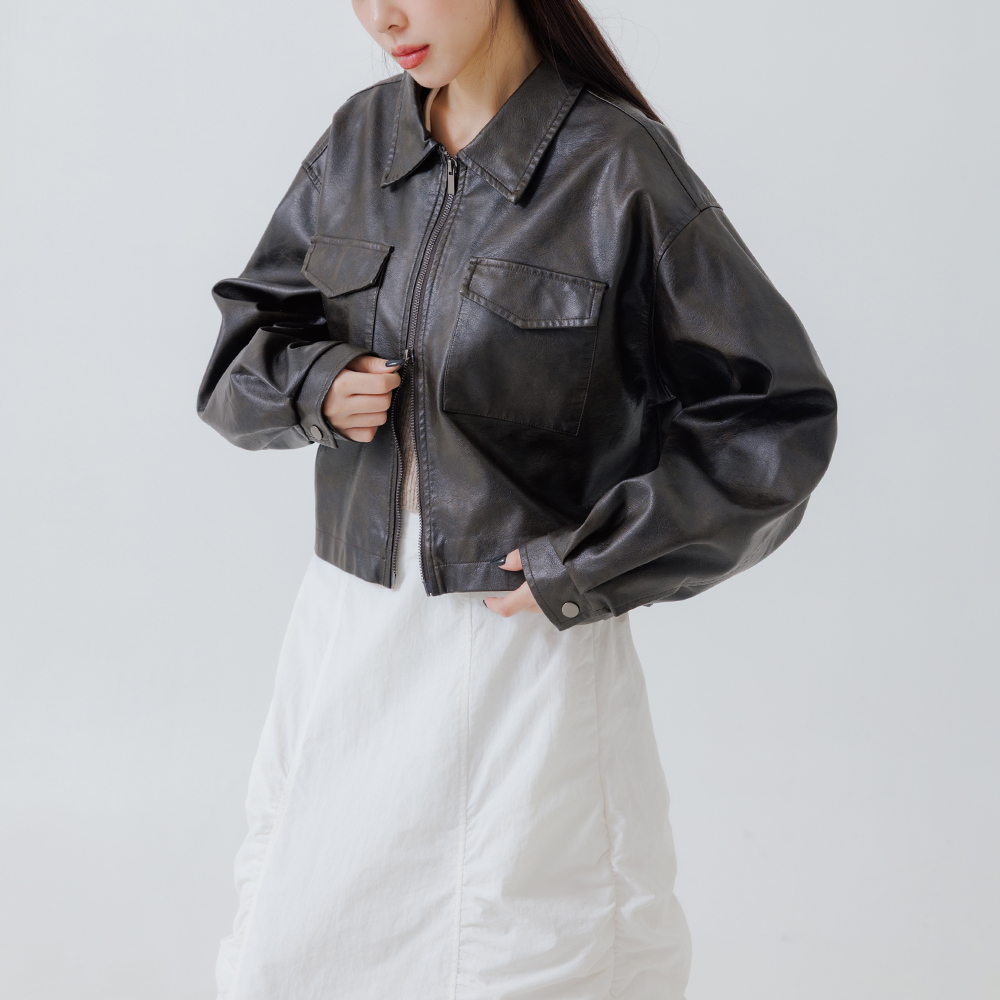 率性口袋设计短版皮革外套