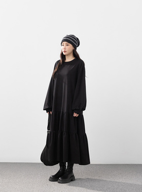 QUEENSHOP 2025秋冬新品女装休闲蛋糕伞摆卫衣长连衣裙01087176