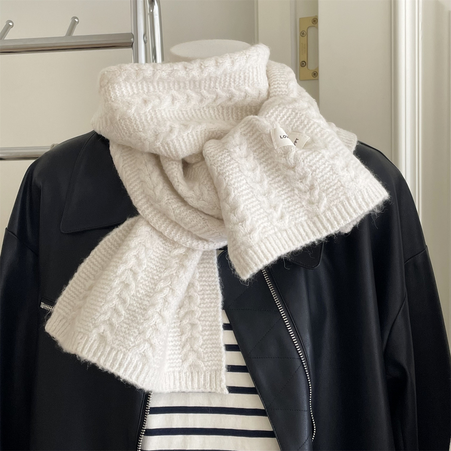 南法风米白麻花围巾学生秋冬季保暖软糯围脖男女同款毛线羊毛混纺,服饰配件/皮带/帽子/围巾,围巾/丝巾/披肩,淘宝优惠券,粉丝福利购,淘宝优惠卷