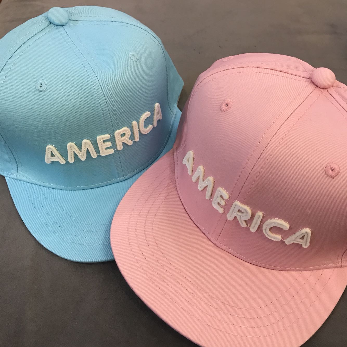 AMERICA美加利亚合唱团的摇滚助攻青春色彩平沿帽|msdalam kategori Aksesori/Belt kulit/Hat/Muffler, Hat - dari Buy2taobao.com untuk memberikan perkhidmatan ejen Taobao profesional membeli