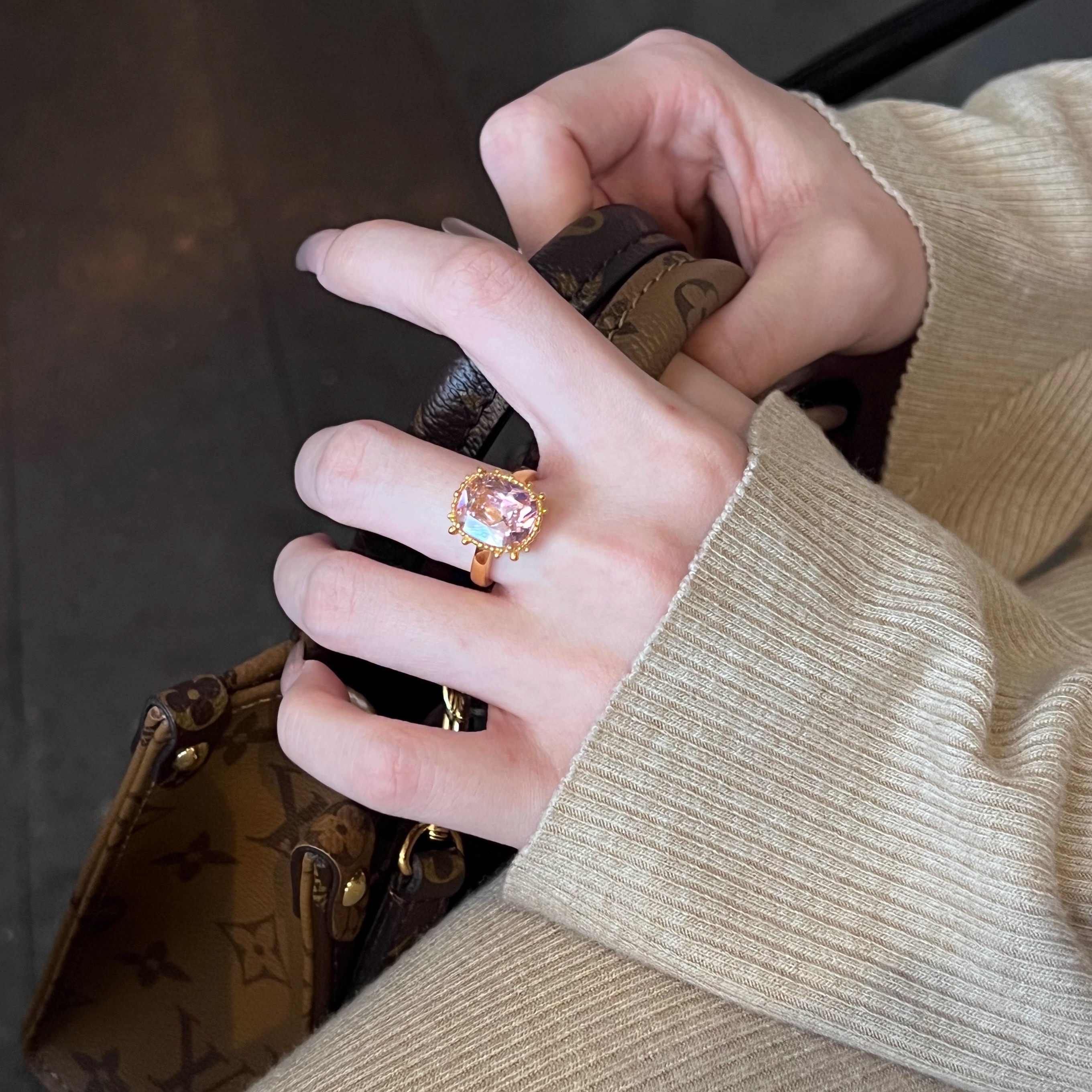 粉糖色高级感黄金戒指女生百搭暖系锆石甜美小克重足金戒指AU999