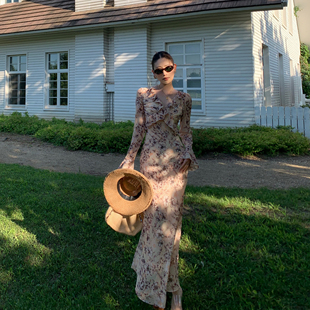 Tongse 荼蘼花境 法式印花V领连衣裙早秋长袖荷叶边度假裙长裙