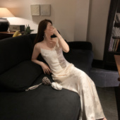 Tongse 月舒裙 45°斜裁大摆高定抓皱缎面烫金印花吊带裙连衣裙