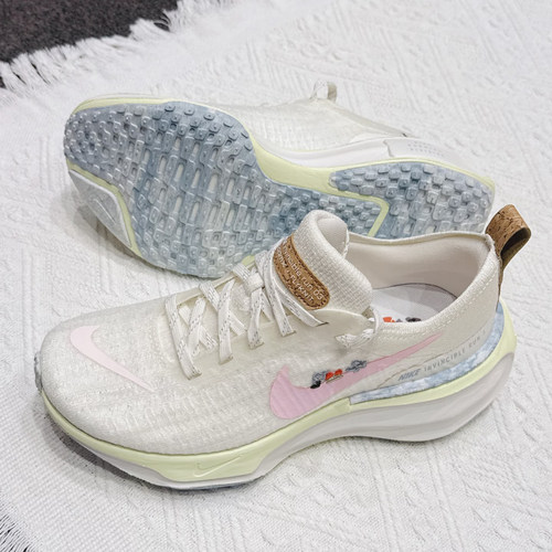 Nike耐克女子花卉刺绣专业跑步鞋