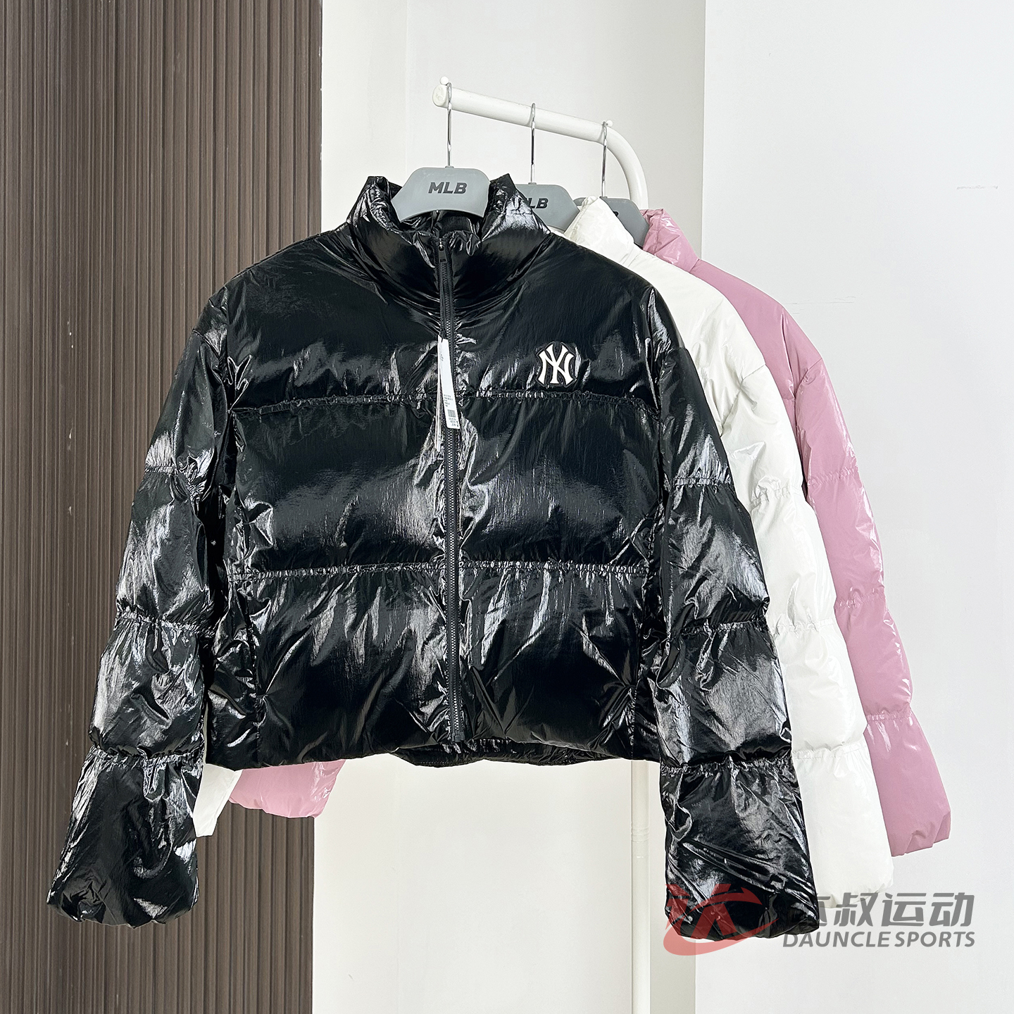 MLB女款NY亮面立领短款羽绒服