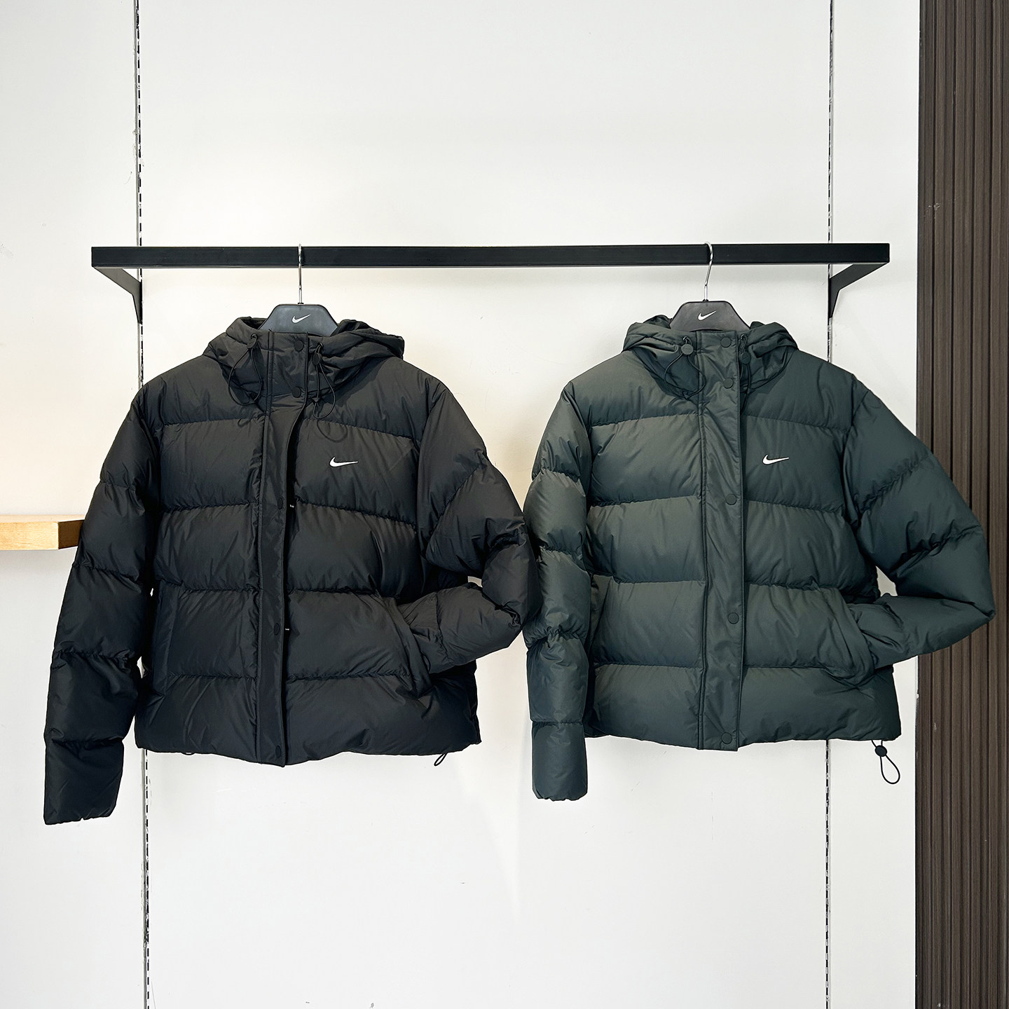 Nike耐克女子防泼水连帽羽绒服