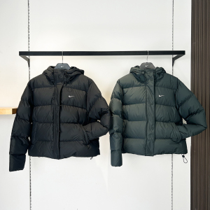 Nike耐克女子防泼水连帽羽绒服
