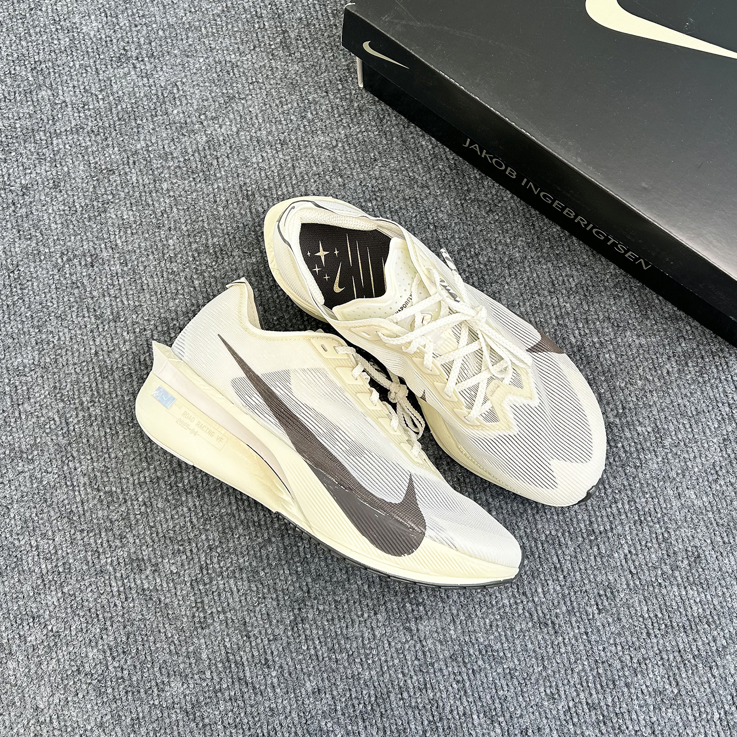 Nike耐克男子公路竞速专业跑步鞋